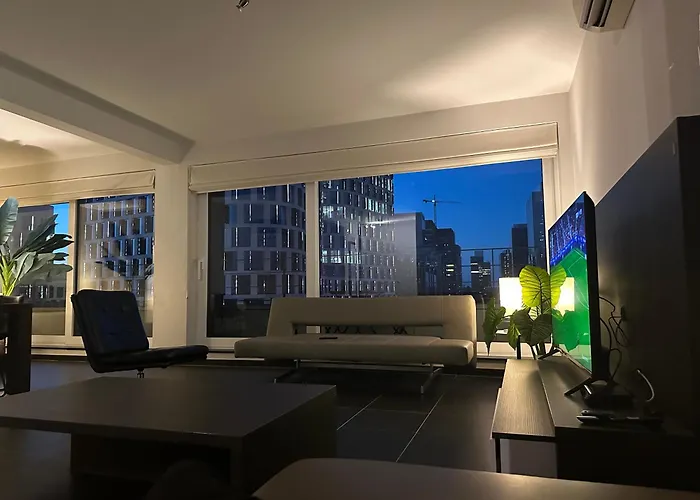 Apartment In Heart Of Brussel City With Balcony View