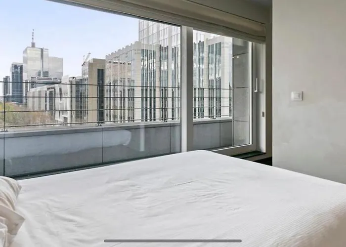 Apartment In Heart Of Brussel City With Balcony View